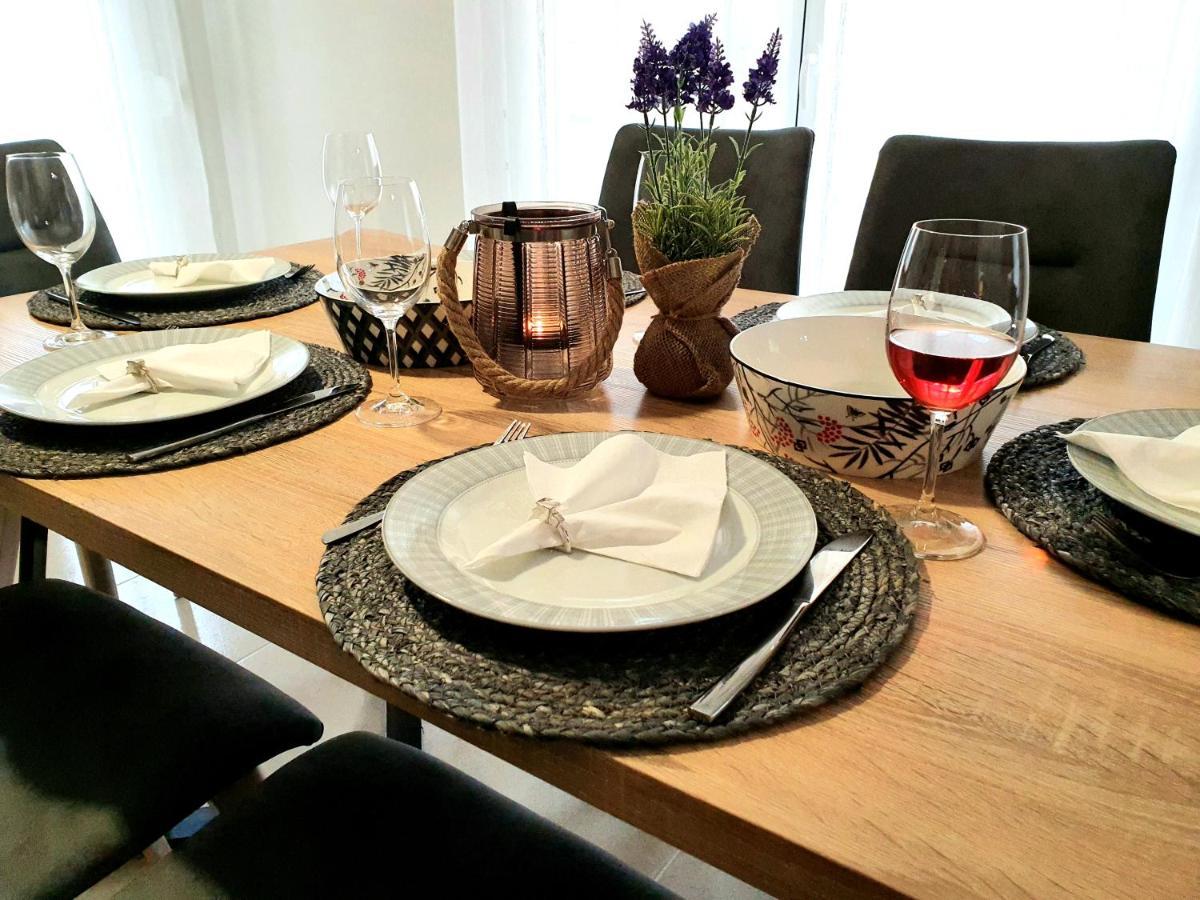 Onar Luxury Apartment Néa Péramos Eksteriør bilde