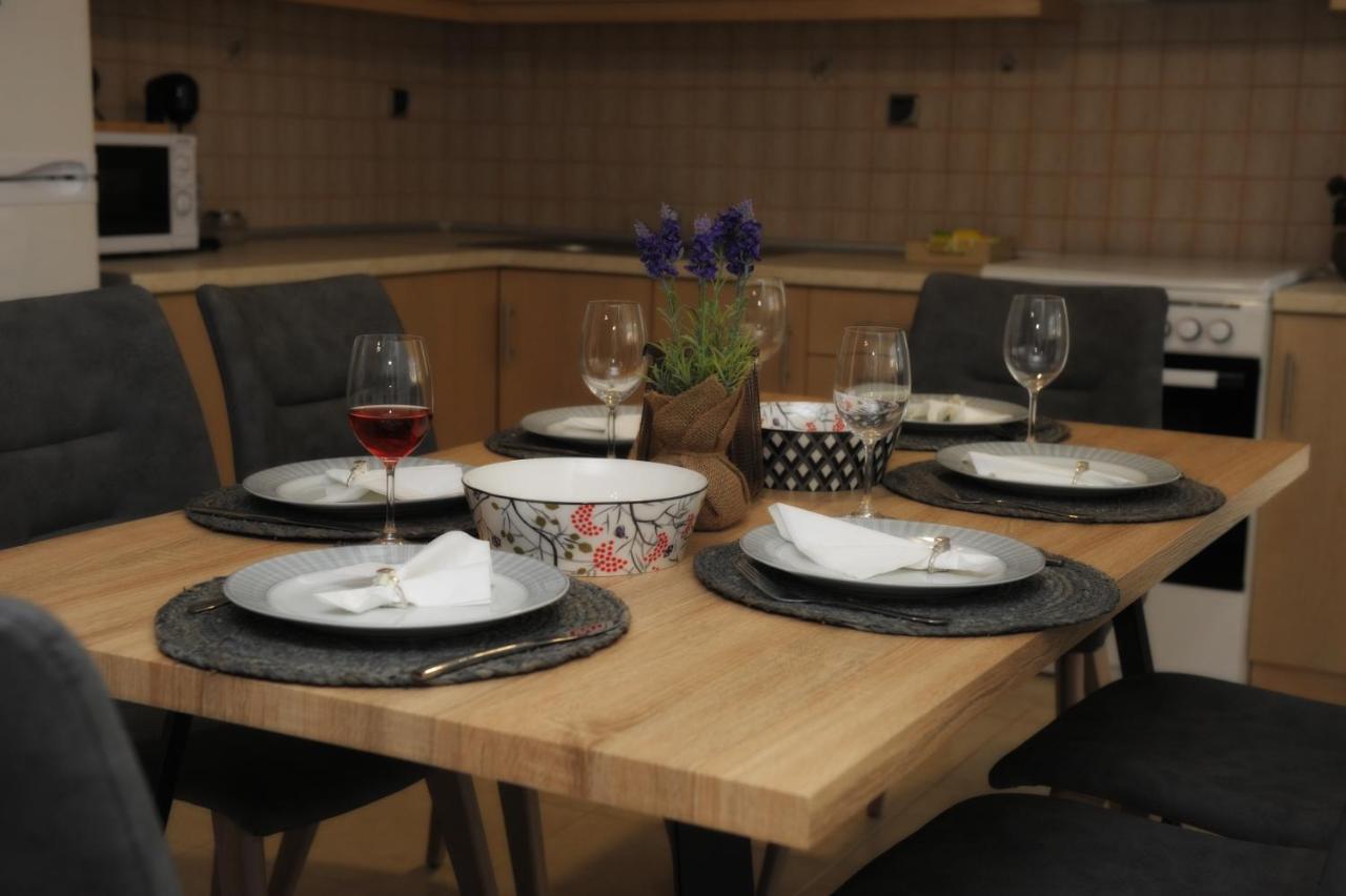 Onar Luxury Apartment Néa Péramos Eksteriør bilde
