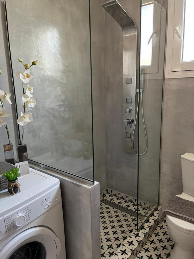 Onar Luxury Apartment Néa Péramos Eksteriør bilde